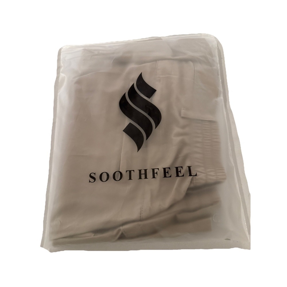 New With Tags Soothe Feel Athletic Medium Tan Shorts Breathable Lightweight